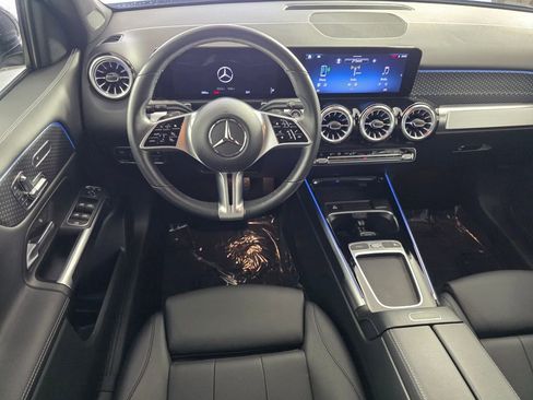 Certified 2025 Mercedes-Benz GLB 250 image 12
