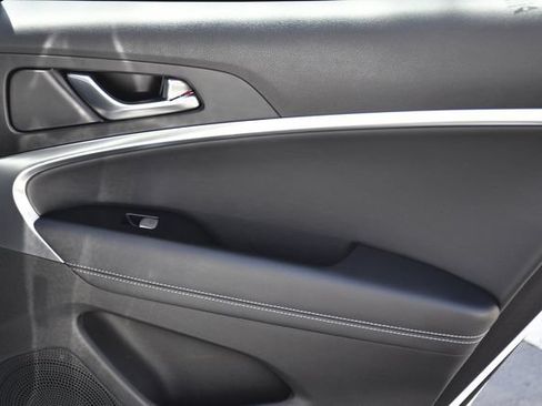 Used 2026 Genesis G70 2.5T RWD image 30