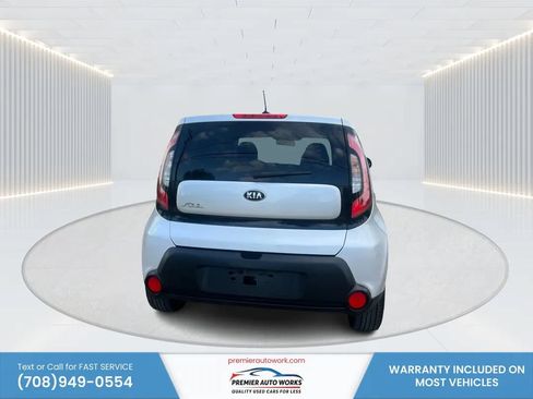 Used 2015 Kia Soul + FWD image 5
