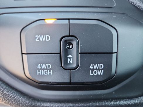 New 2025 RAM 3500 Tradesman w/ Chrome Appearance Group image 32