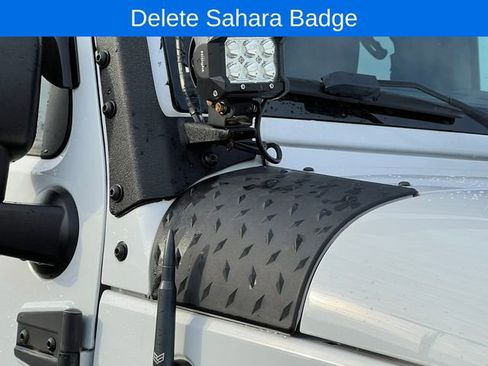 Used 2017 Jeep Wrangler Unlimited Sahara image 15