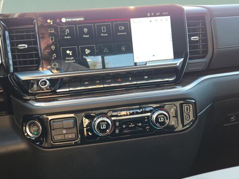 New 2026 GMC Sierra 1500 SLE w/ Preferred Package image 11