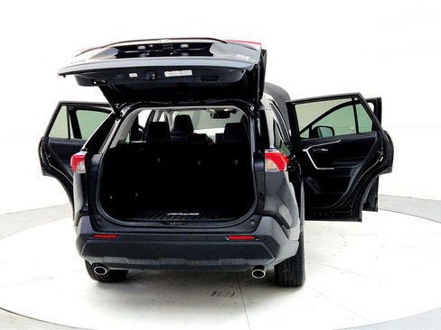 Used 2021 Toyota RAV4 XLE Premium AWD/4WD image 11