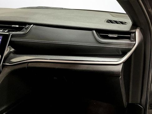 Used 2022 Jeep Grand Cherokee L Laredo image 26