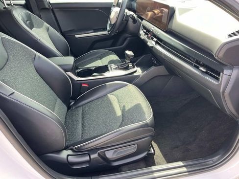 Used 2025 Kia K4 GT-Line FWD image 25