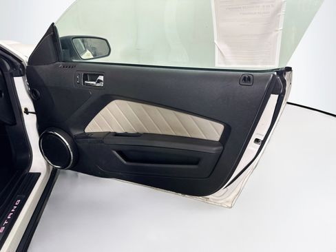 Used 2012 Ford Mustang Premium RWD image 26