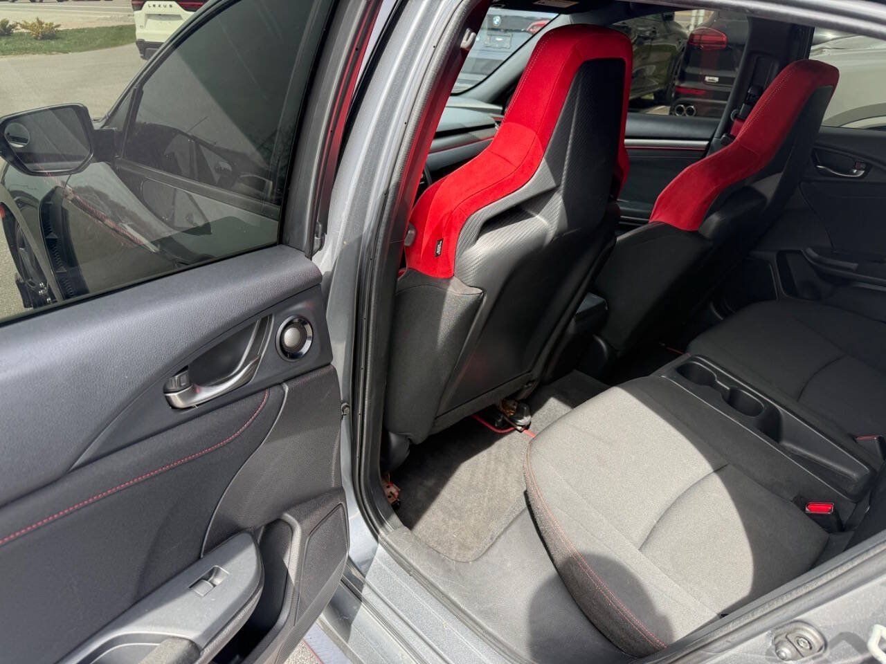 Used 2018 Honda Civic Type R image 13
