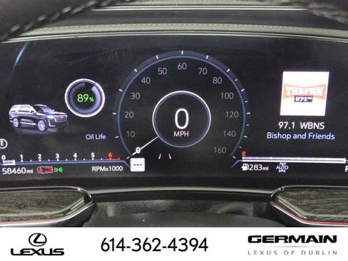 Used 2023 Cadillac Escalade Premium Luxury AWD/4WD image 23