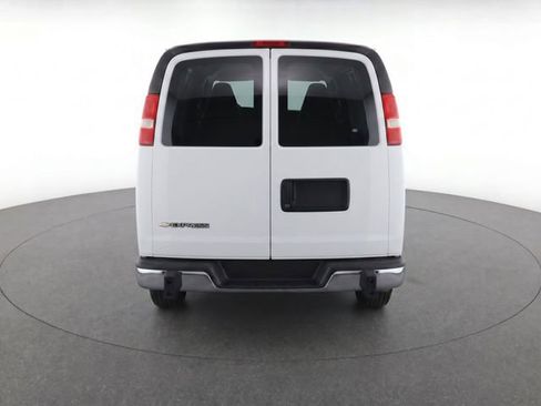 Used 2025 Chevrolet Express 2500 w/ Driver Convenience Package RWD image 3
