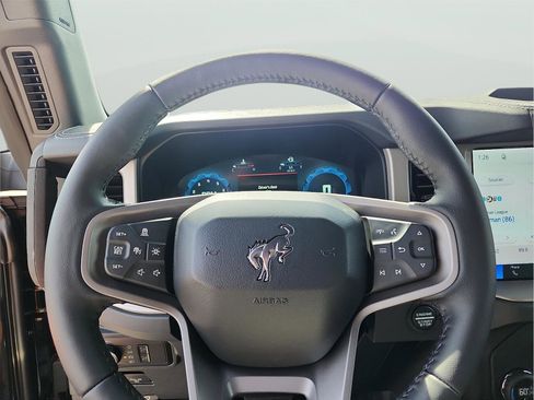 New 2026 Ford Bronco Outer Banks image 14