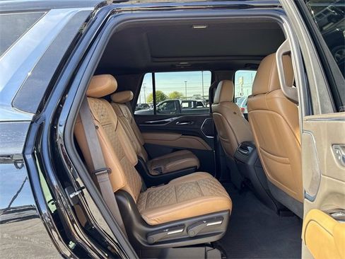 Used 2021 Cadillac Escalade Premium Luxury w/ Driver Assist Tech Package image 17