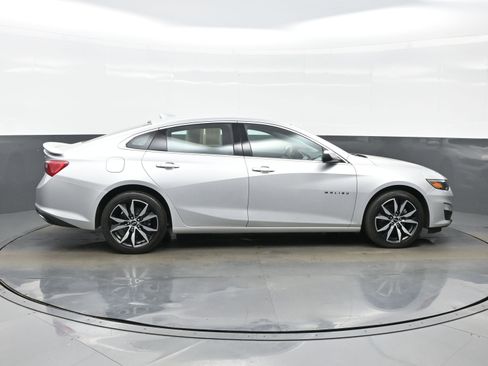 Used 2020 Chevrolet Malibu RS FWD image 7