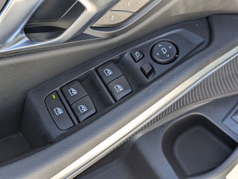 Used 2025 BMW 330i Sedan w/ Convenience Package image 13