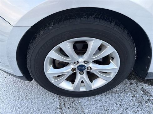 Used 2010 Ford Taurus SEL image 7