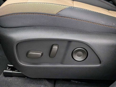 New 2026 Chevrolet Equinox ACTIV w/ Convenience Package III image 17