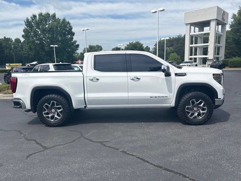 Used 2026 GMC Sierra 1500 SLT AWD/4WD image 2