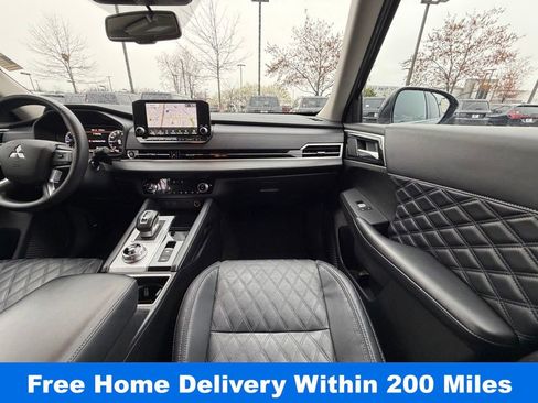 Used 2023 Mitsubishi Outlander SEL image 18