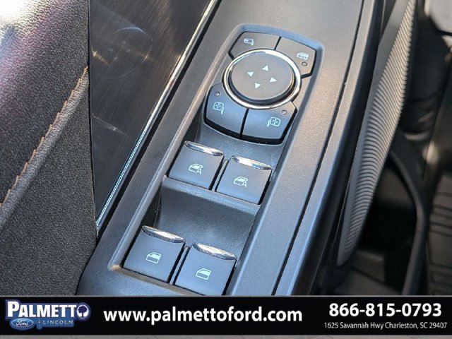 Used 2023 Ford F150 Raptor w/ Raptor 37 Performance Package AWD/4WD image 25