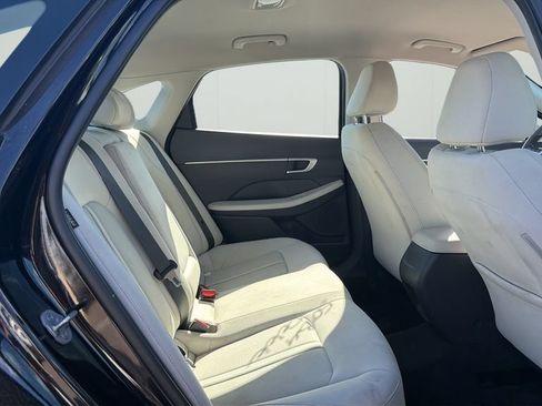 Used 2025 Hyundai Sonata SEL FWD image 10