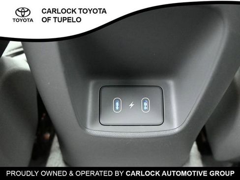 Used 2024 Hyundai Elantra SE image 21