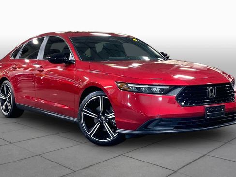 Used 2023 Honda Accord Sport image 3