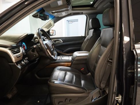 Used 2020 GMC Yukon XL Denali w/ Open Road Package AWD/4WD image 6