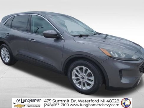 Used 2021 Ford Escape SE w/ Cold Weather Package FWD image 2
