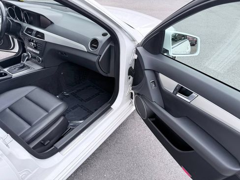 Used 2013 Mercedes-Benz C 300 4MATIC Sedan image 13