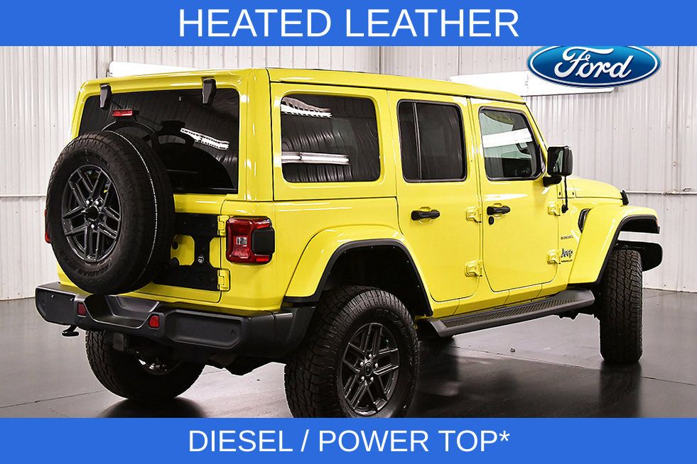 Used 2023 Jeep Wrangler Unlimited Sahara w/ LED Lighting Group AWD/4WD image 7