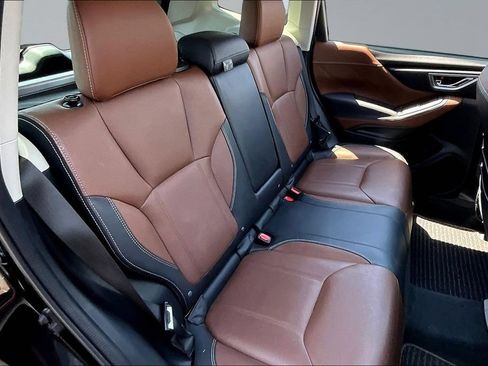 Used 2022 Subaru Forester Touring w/ Popular Package #2 AWD/4WD image 21