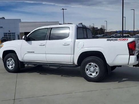 Used 2018 Toyota Tacoma SR w/ SR Convenience Package image 7