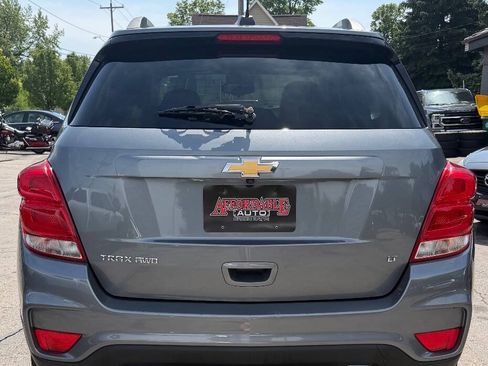 Used 2019 Chevrolet Trax LT w/ LT Convenience Package AWD/4WD image 14