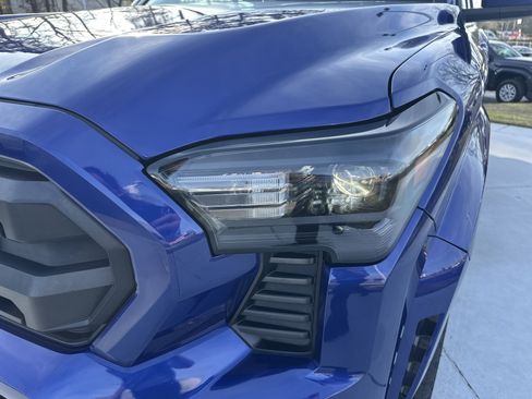 Certified 2024 Toyota Tacoma SR5 image 6