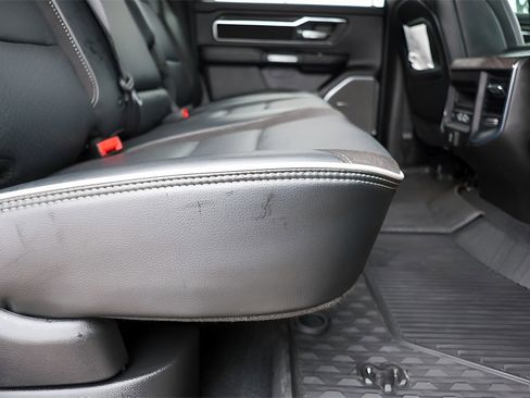 Used 2025 RAM 1500 Laramie image 30