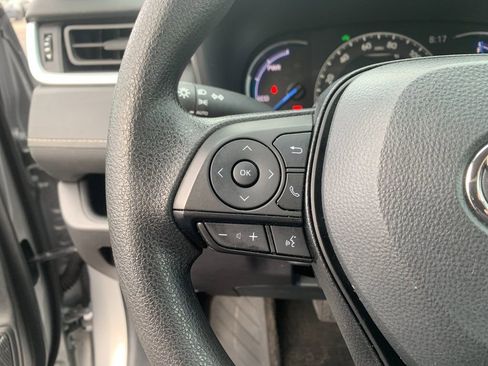 Used 2025 Toyota RAV4 XLE AWD/4WD image 27