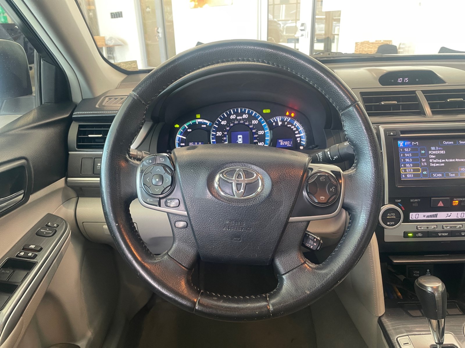 Used 2013 Toyota Camry XLE w/ Convenience Pkg FWD image 9