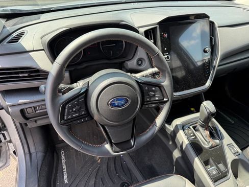 Used 2024 Subaru Crosstrek 2.5i Limited w/ Popular Package #3A AWD/4WD image 10