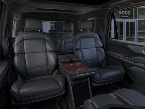 New 2026 Lincoln Navigator Black Label AWD/4WD image 11