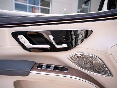 Used 2023 Mercedes-Benz EQS 450+ SUV image 28