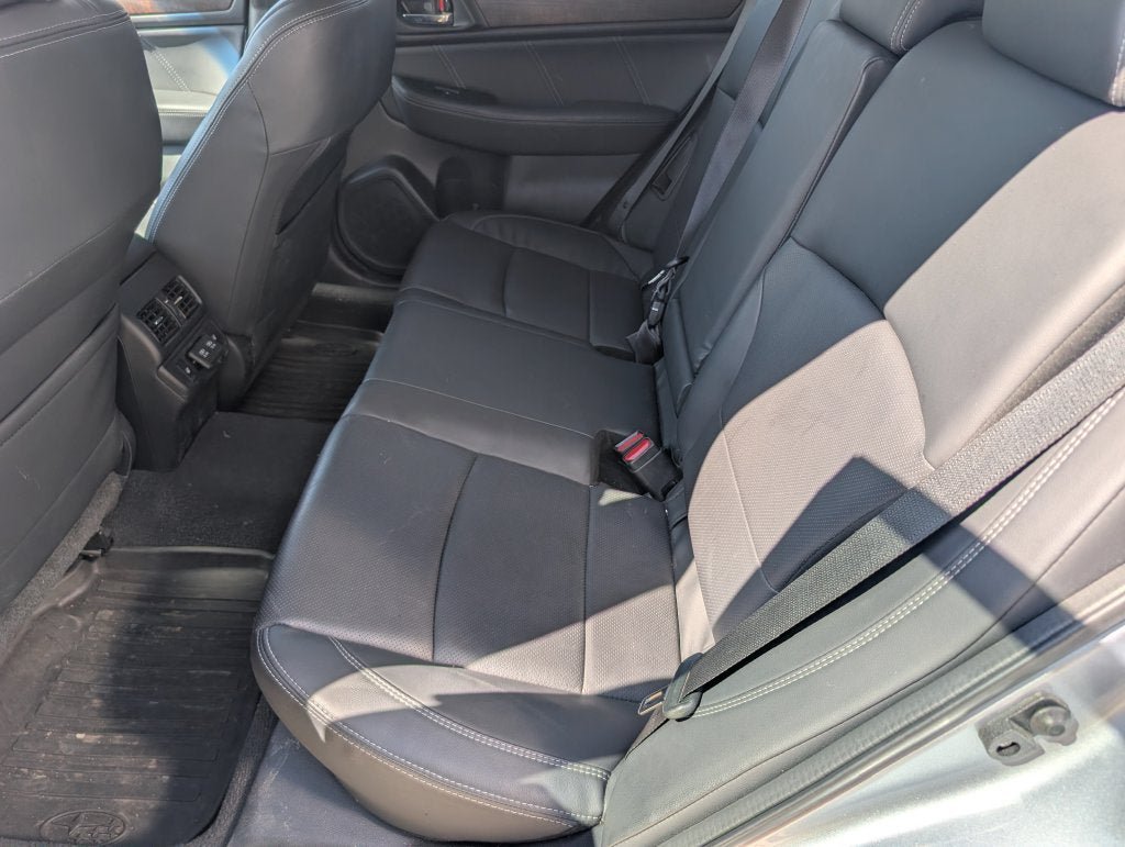 Used 2019 Subaru Outback 2.5i Limited w/ Popular Package #2 AWD/4WD image 4