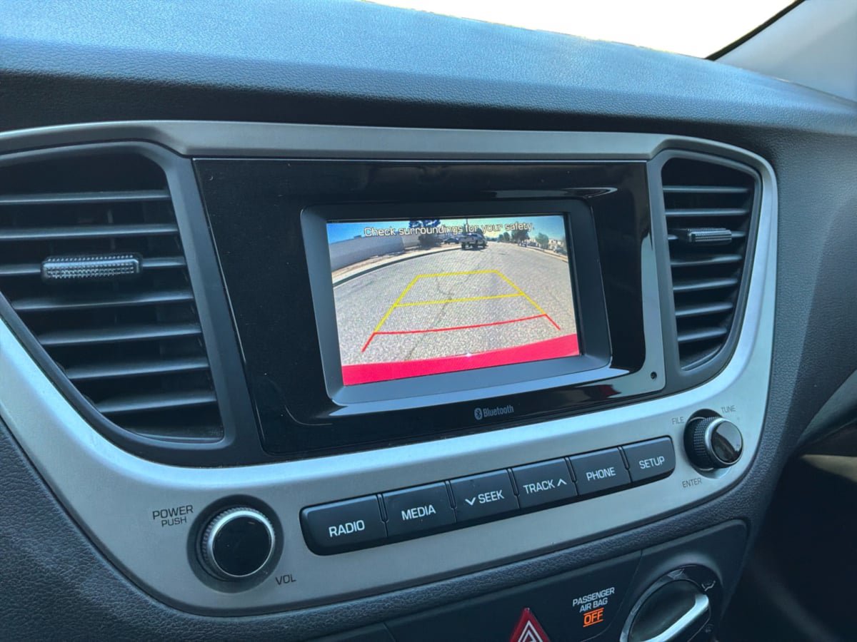 Used 2021 Hyundai Accent SE FWD image 13