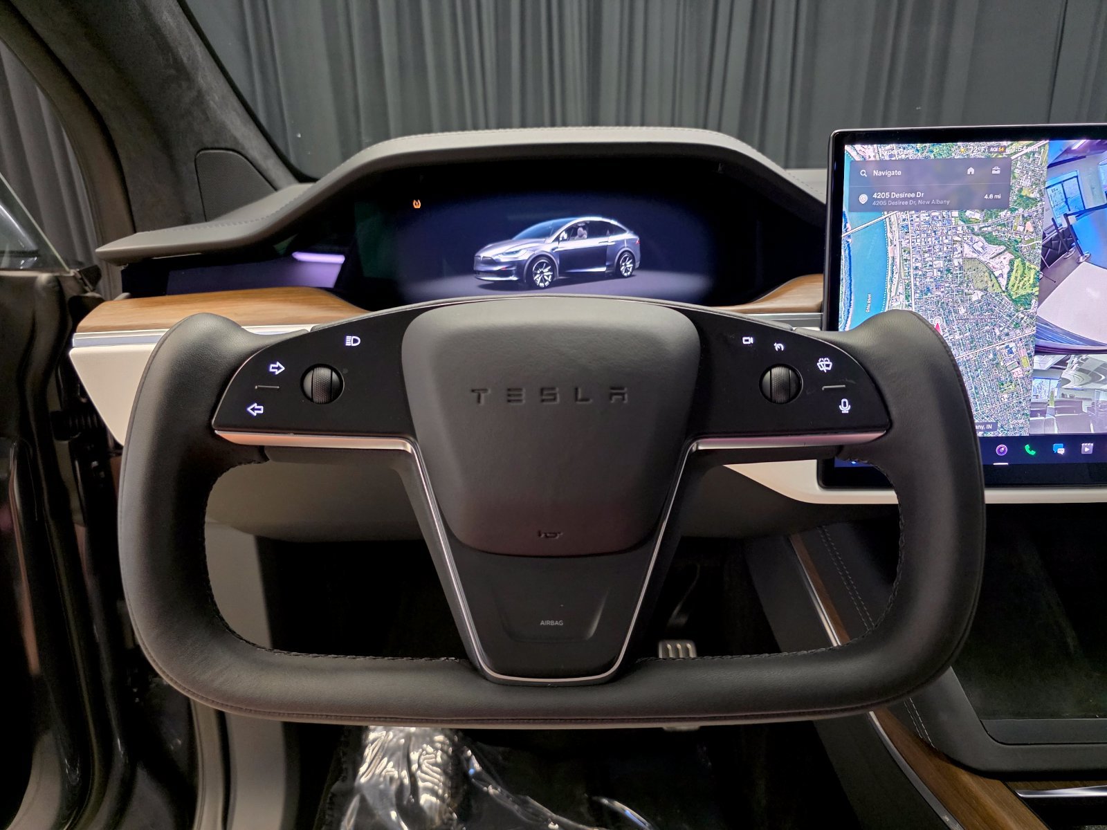 Used 2023 Tesla Model X AWD/4WD image 4