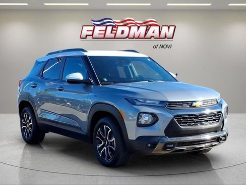 Used 2023 Chevrolet TrailBlazer ACTIV w/ Technology Package AWD/4WD image 8