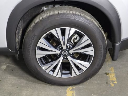 Used 2023 Nissan Rogue SV w/ SV Premium B Package AWD/4WD image 44