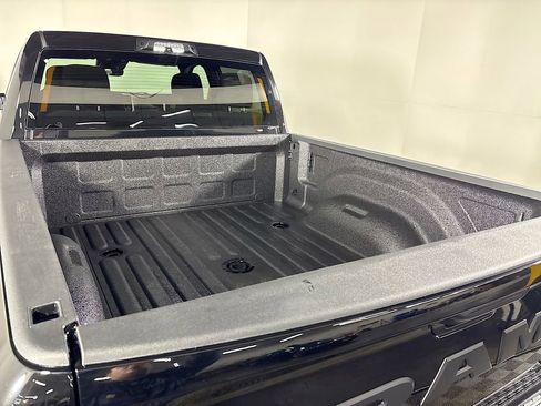 New 2026 RAM 3500 Big Horn AWD/4WD image 21