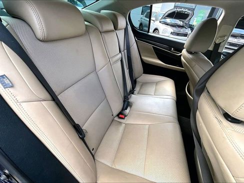 Used 2016 Lexus GS 200t image 23
