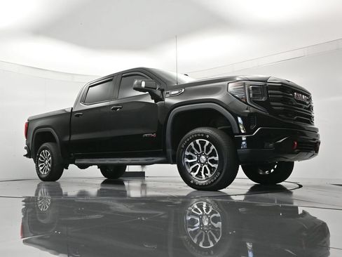 Used 2023 GMC Sierra 1500 AT4 AWD/4WD image 40