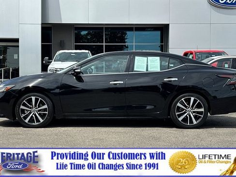 Used 2023 Nissan Maxima SV w/ Floor Mat Group image 7