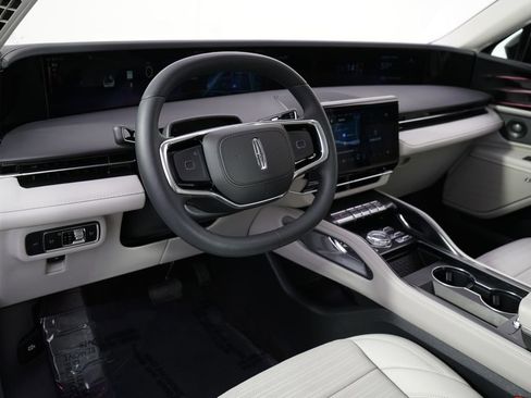 New 2026 Lincoln Nautilus Reserve AWD/4WD image 12