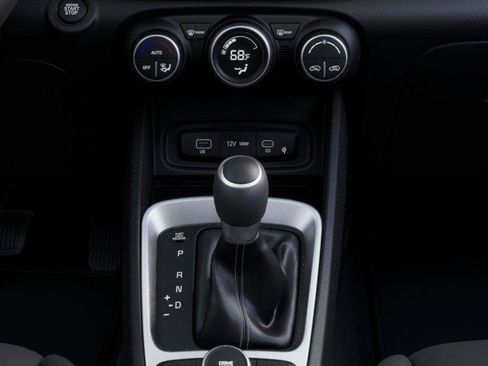 New 2026 Hyundai Venue SEL FWD image 33